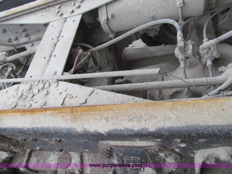 image for item J3350 1991 Ford LT8000 dump truck