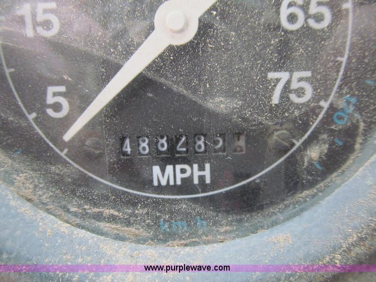 image for item J3350 1991 Ford LT8000 dump truck