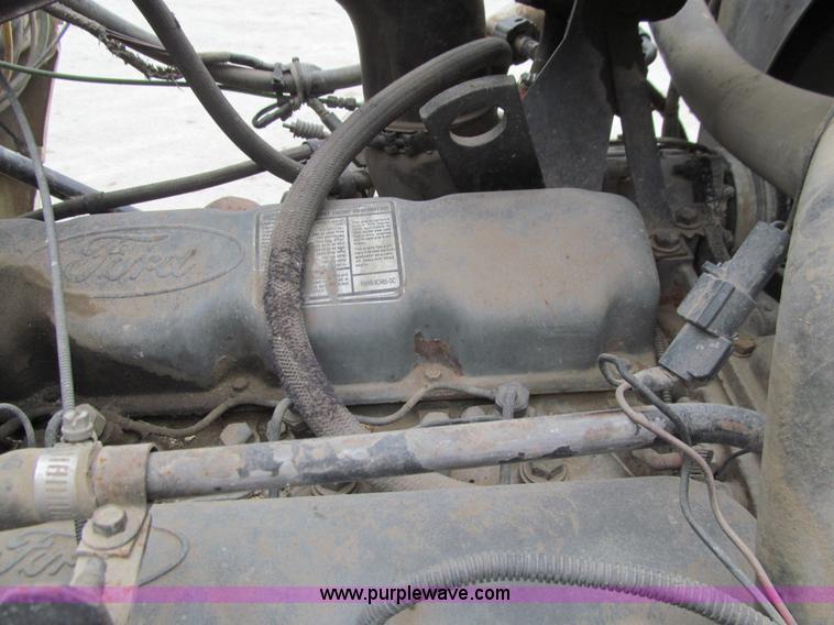 image for item J3350 1991 Ford LT8000 dump truck