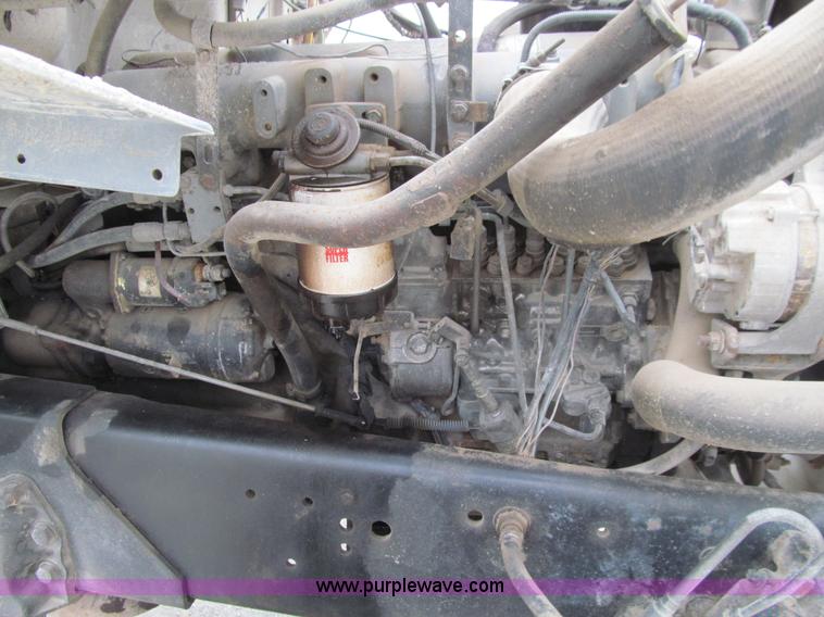 image for item J3350 1991 Ford LT8000 dump truck