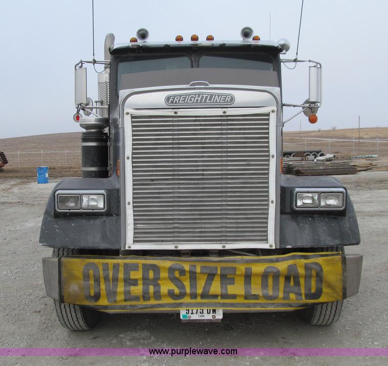 image for item J3351 1986 Freightliner FLC-64T semi truck