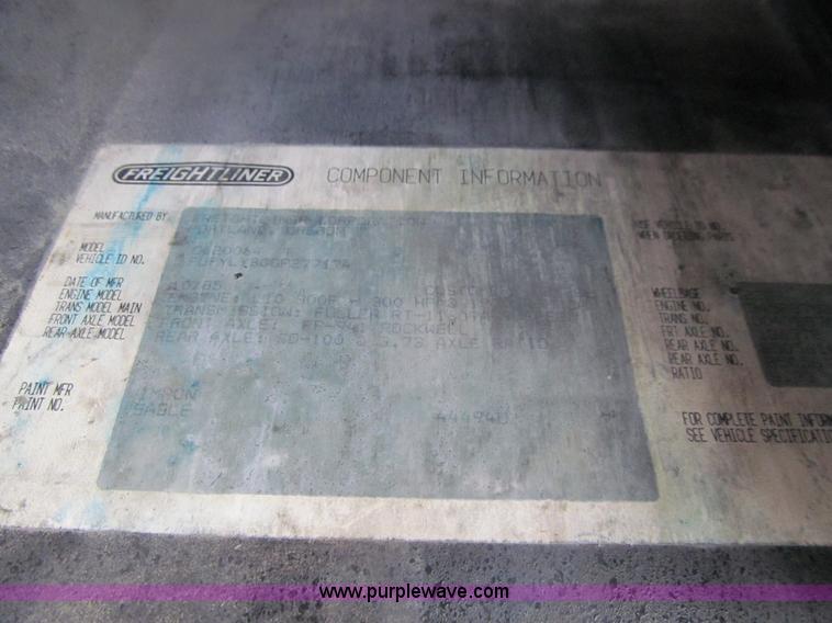 image for item J3351 1986 Freightliner FLC-64T semi truck