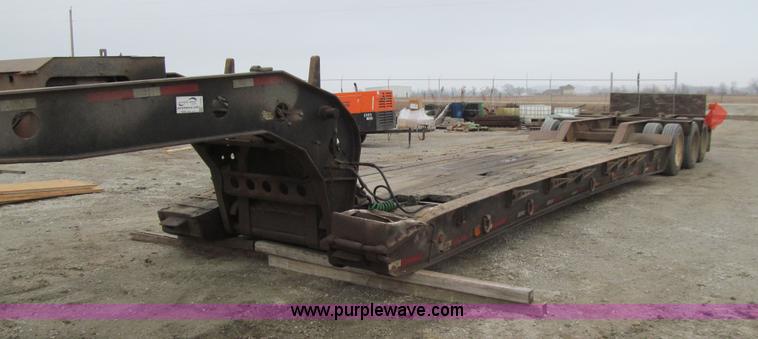 image for item J3352 1996 Dynaweld lowboy trailer