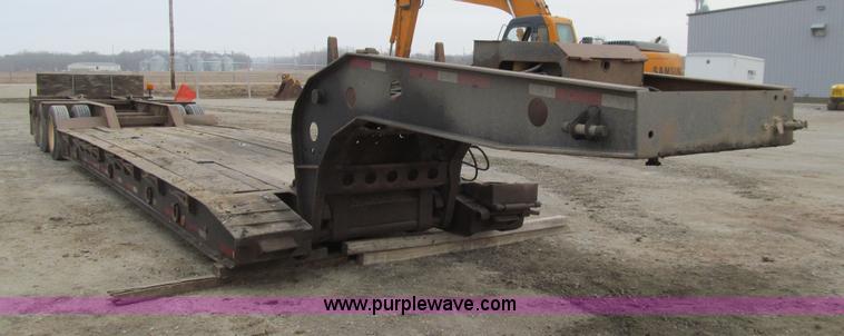 image for item J3352 1996 Dynaweld lowboy trailer
