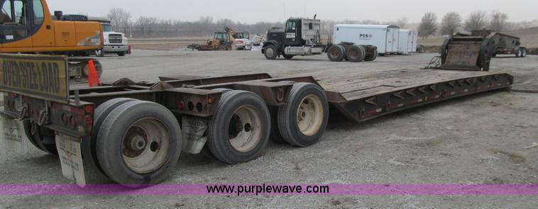 image for item J3352 1996 Dynaweld lowboy trailer