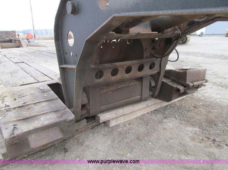 image for item J3352 1996 Dynaweld lowboy trailer