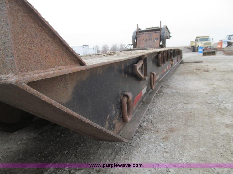 image for item J3352 1996 Dynaweld lowboy trailer