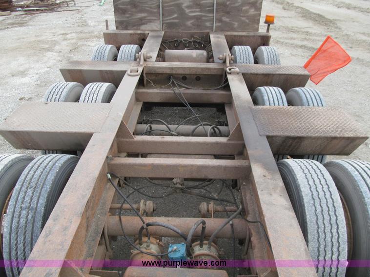 image for item J3352 1996 Dynaweld lowboy trailer