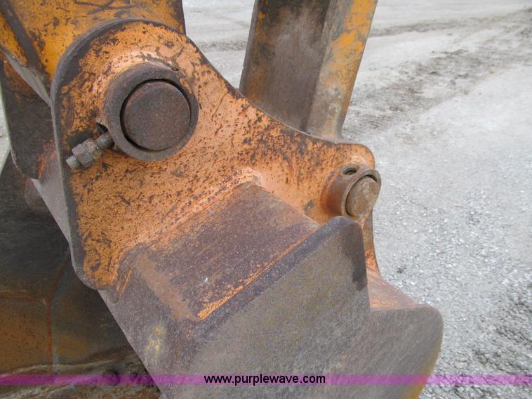 image for item J3353 1997 Samsung SE210LC-3 excavator