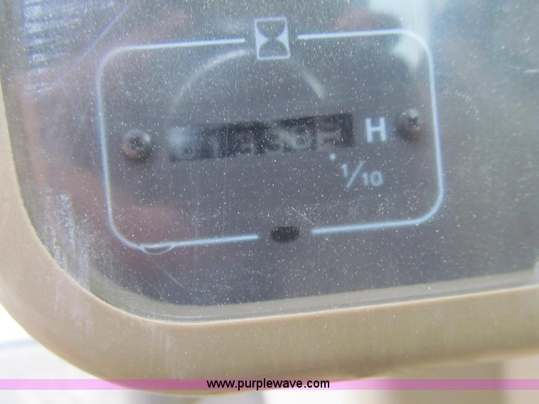 image for item J3353 1997 Samsung SE210LC-3 excavator