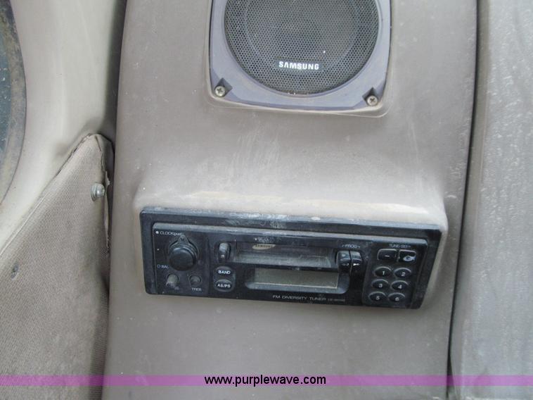 image for item J3353 1997 Samsung SE210LC-3 excavator