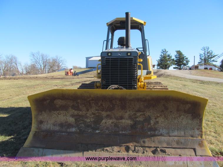 image for item J3354 2006 John Deere 750J LT dozer