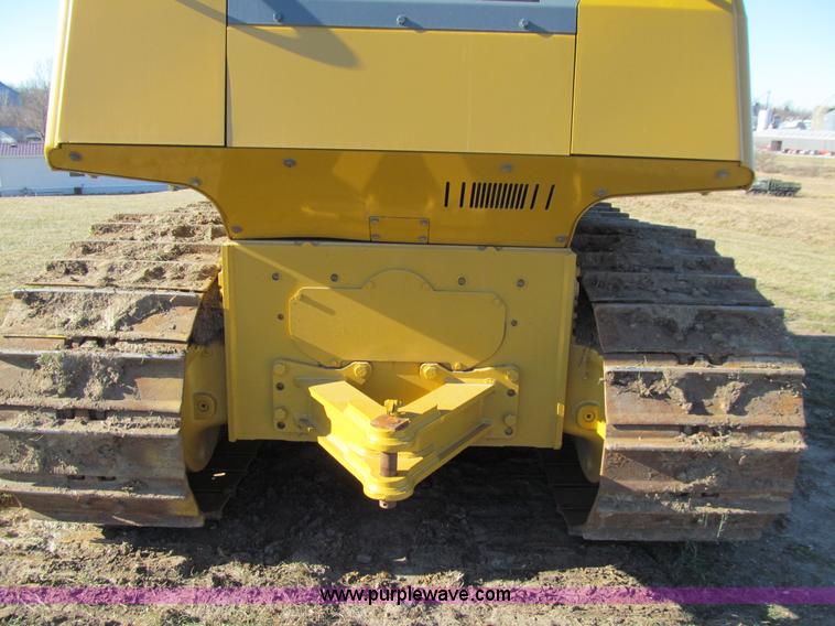 image for item J3354 2006 John Deere 750J LT dozer