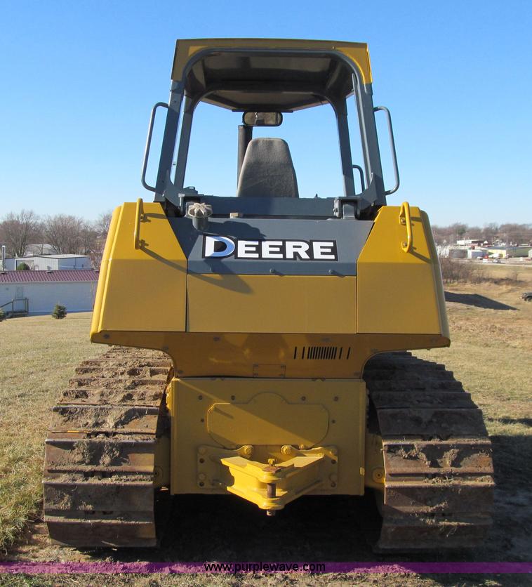 image for item J3354 2006 John Deere 750J LT dozer