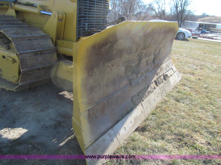 image for item J3354 2006 John Deere 750J LT dozer
