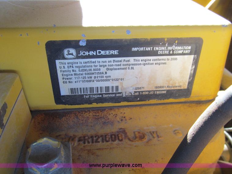 image for item J3354 2006 John Deere 750J LT dozer