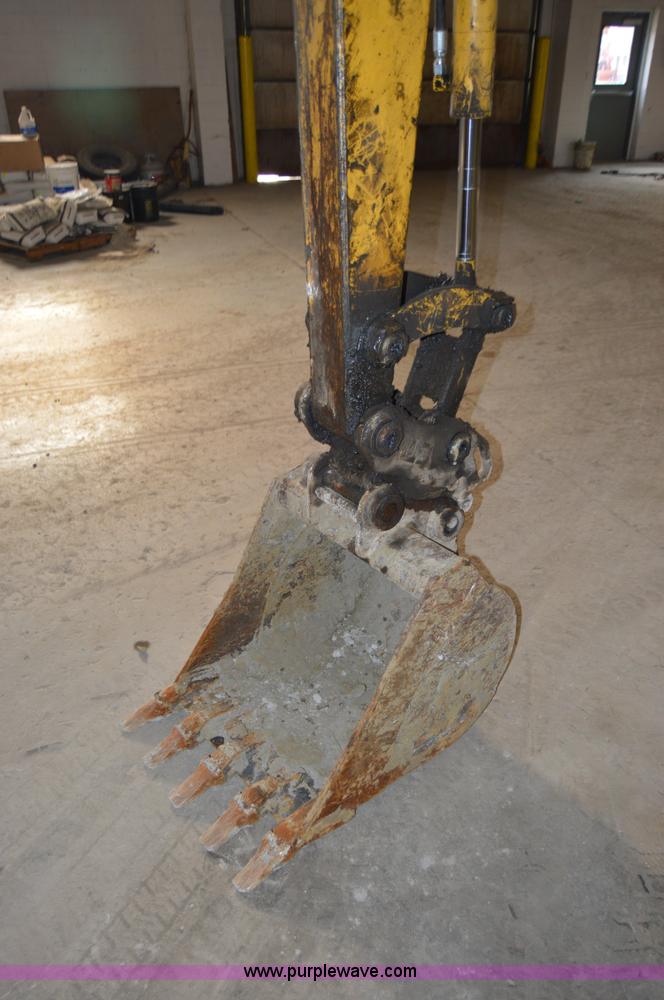 image for item Z9002 2008 Komatsu PC40MR compact excavator