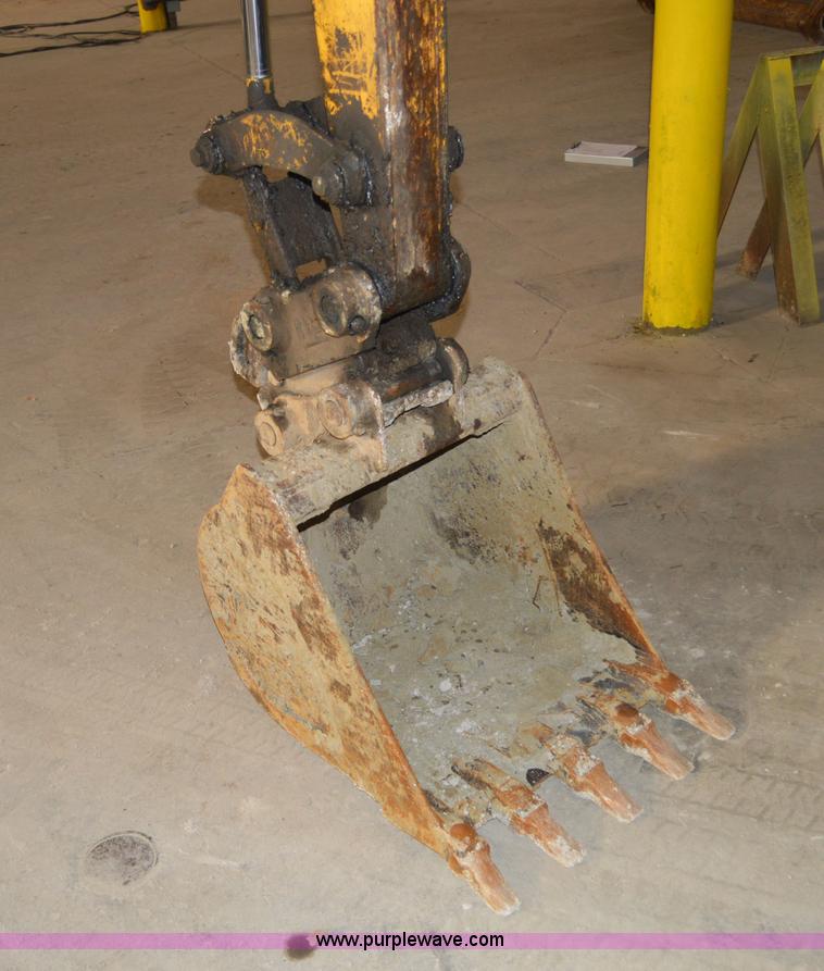 image for item Z9002 2008 Komatsu PC40MR compact excavator