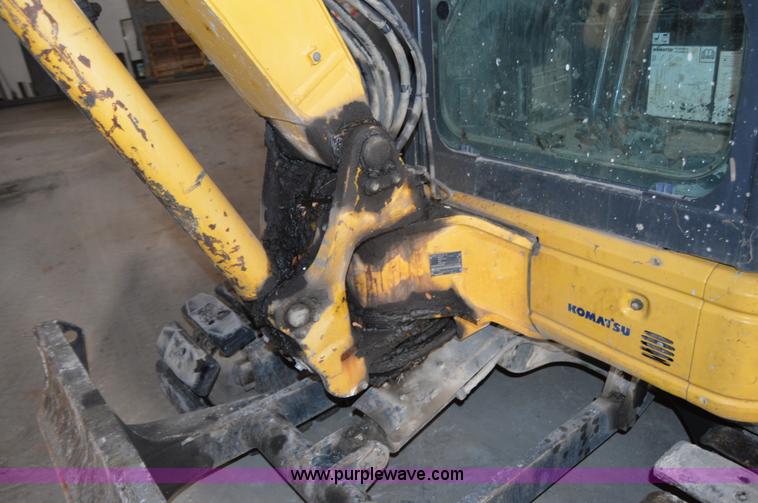 image for item Z9002 2008 Komatsu PC40MR compact excavator