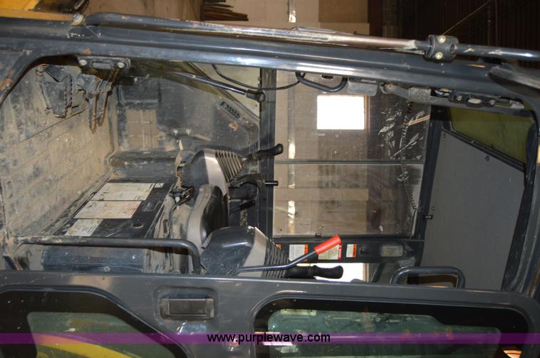 image for item Z9002 2008 Komatsu PC40MR compact excavator