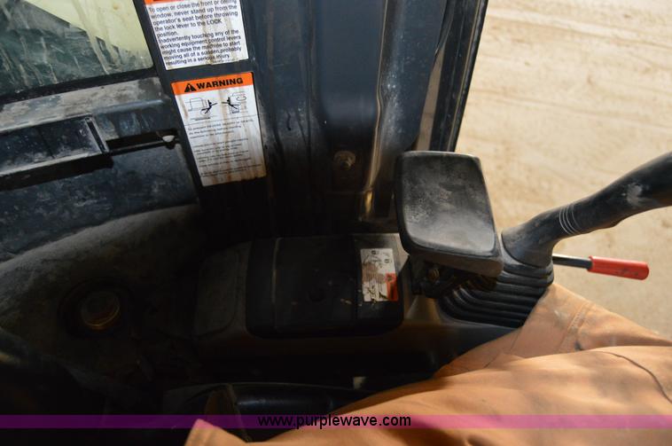 image for item Z9002 2008 Komatsu PC40MR compact excavator