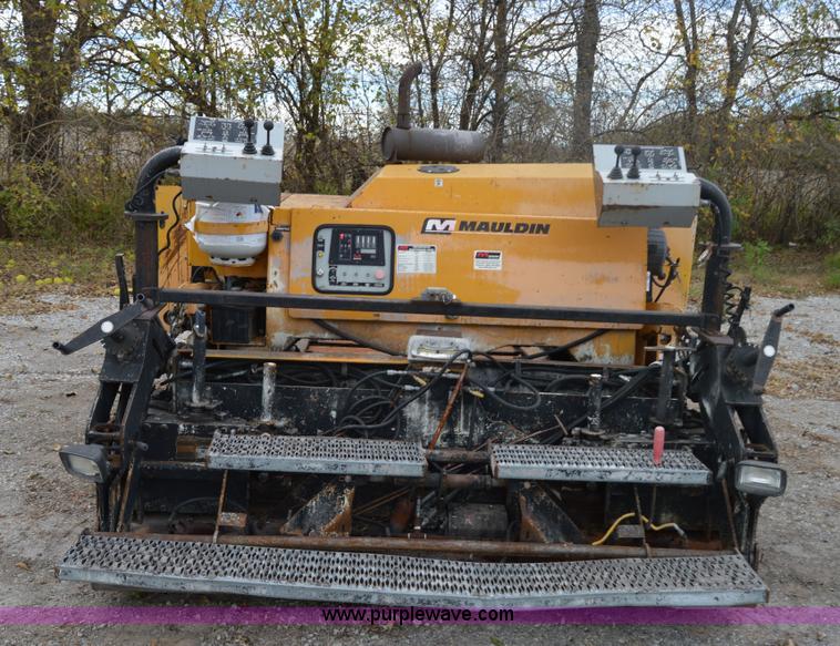 image for item Z9078 2004 Mauldin 1750C paving machine