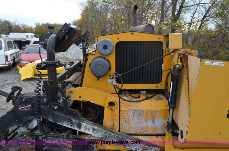 image for item Z9078 2004 Mauldin 1750C paving machine