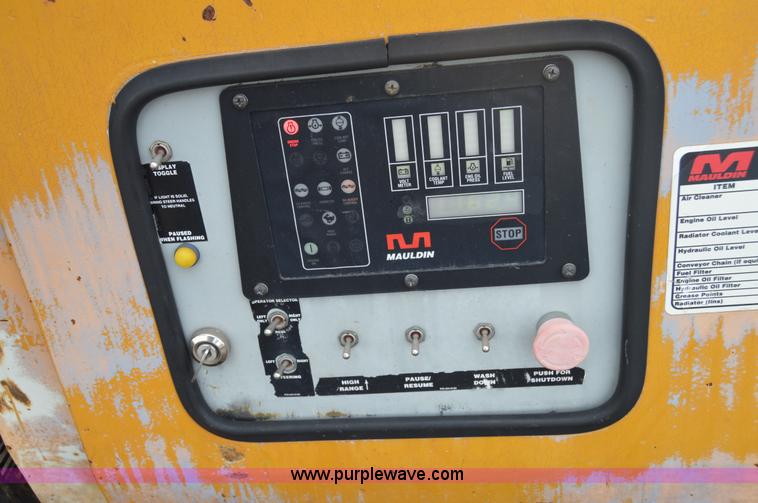 image for item Z9078 2004 Mauldin 1750C paving machine