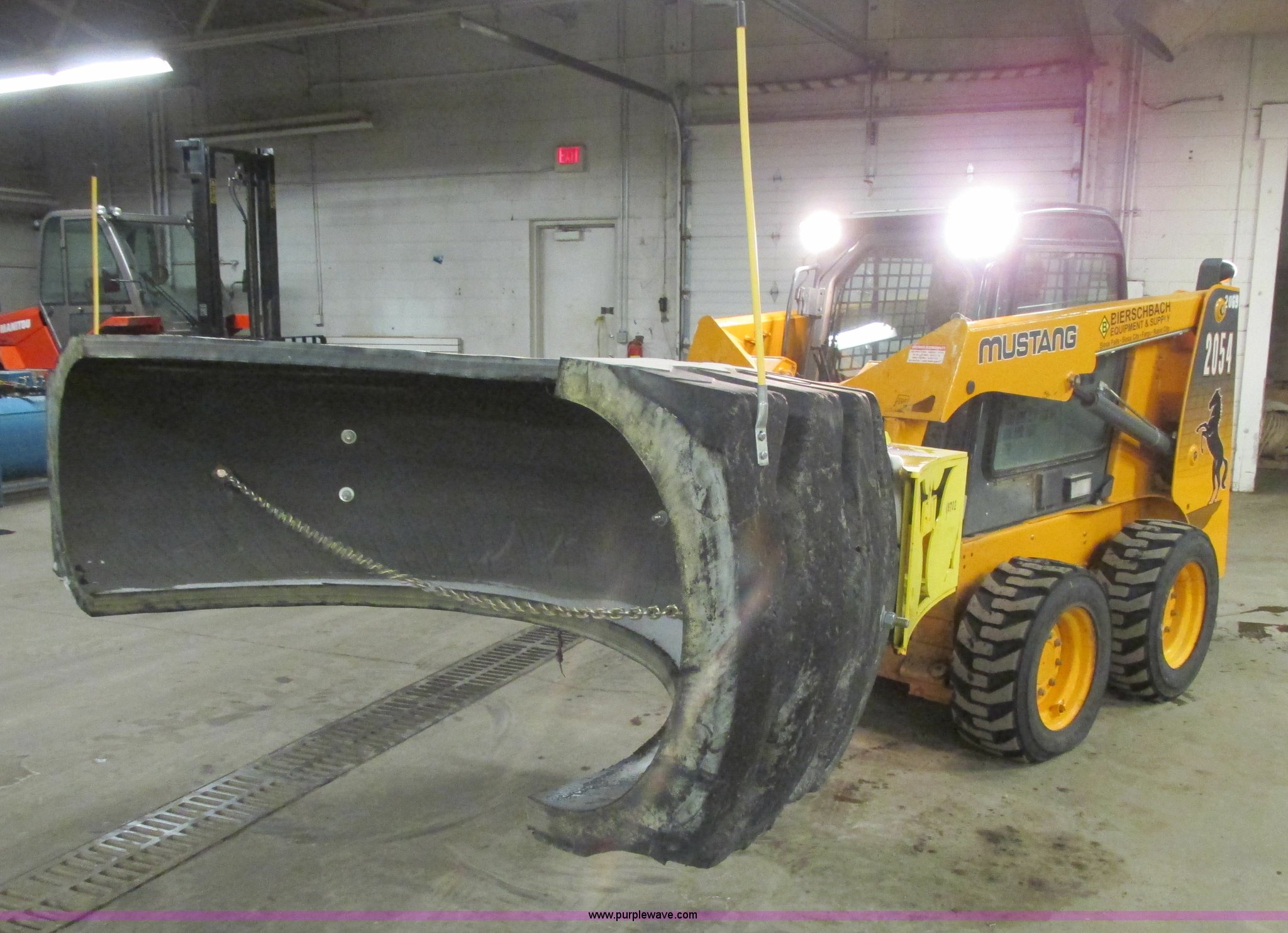 Snow Technologies BAT skid steer snow plow in Fargo, ND Item A8768