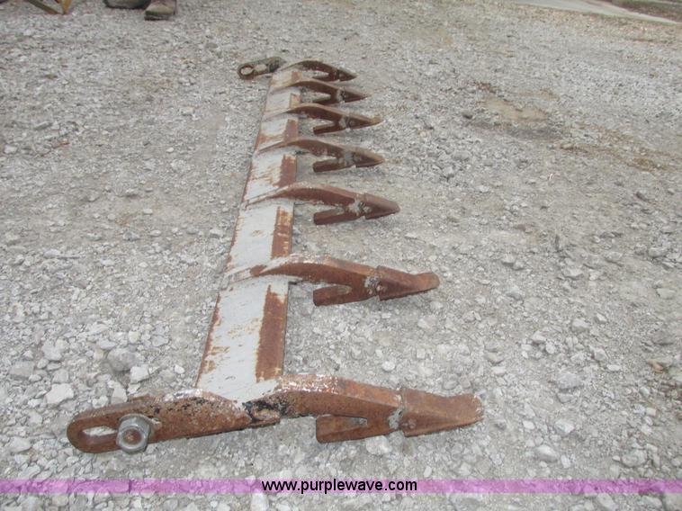 image for item AV9235 Seven tooth bolt-on cutting edge