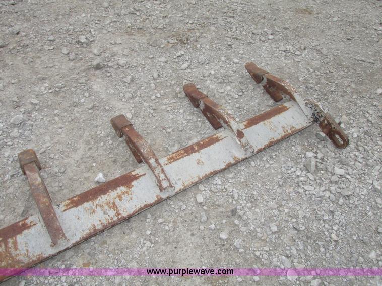 image for item AV9235 Seven tooth bolt-on cutting edge