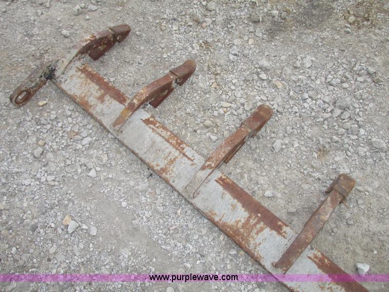 image for item AV9235 Seven tooth bolt-on cutting edge