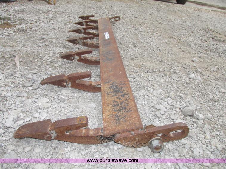 image for item AV9235 Seven tooth bolt-on cutting edge