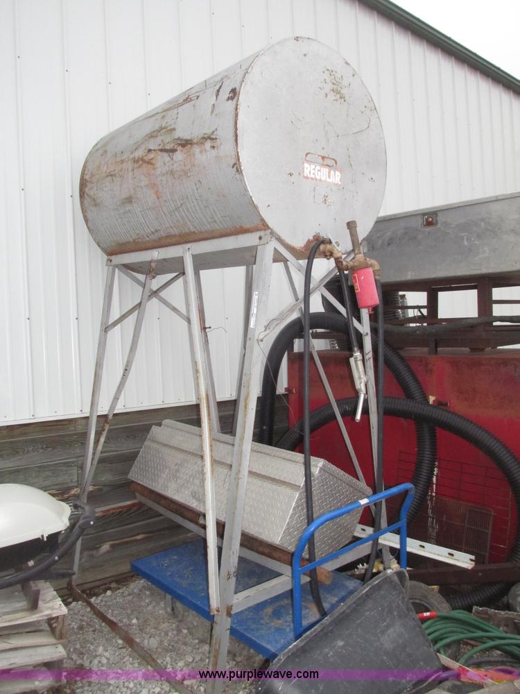 image for item AV9236 250 gallon fuel tank