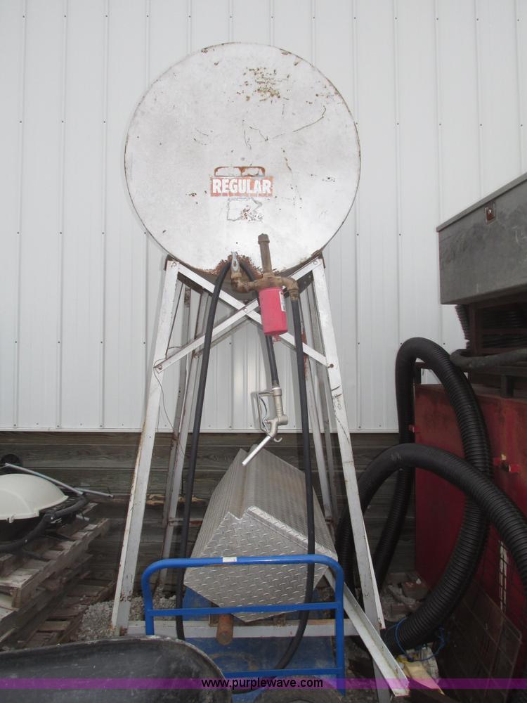 image for item AV9236 250 gallon fuel tank