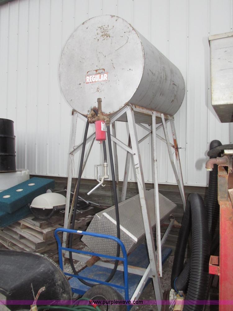 image for item AV9236 250 gallon fuel tank