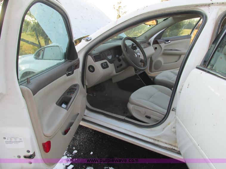 image for item AW9808 2006 Chevrolet Impala Police