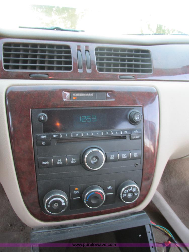 image for item AW9808 2006 Chevrolet Impala Police