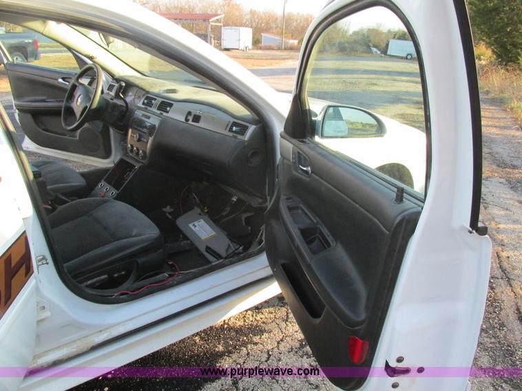 image for item AW9811 2011 Chevrolet Impala Police