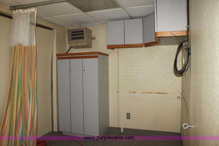 image for item BC9249 1985 Trailmobile enclosed trailer