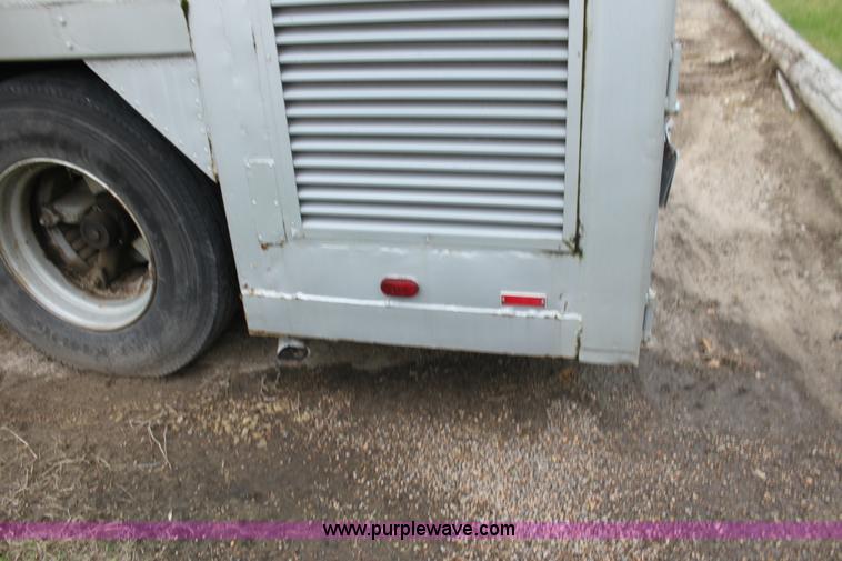 image for item BC9249 1985 Trailmobile enclosed trailer