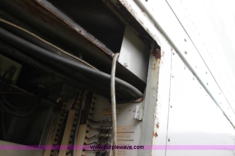 image for item BC9249 1985 Trailmobile enclosed trailer