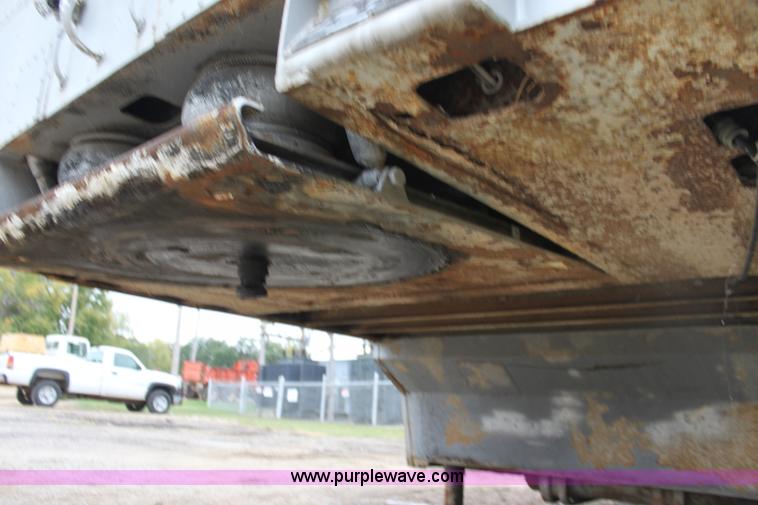 image for item BC9249 1985 Trailmobile enclosed trailer
