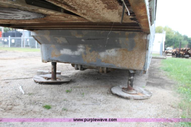 image for item BC9249 1985 Trailmobile enclosed trailer