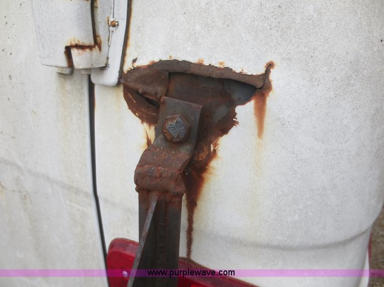 image for item D2224 1993 Chevrolet G10 van