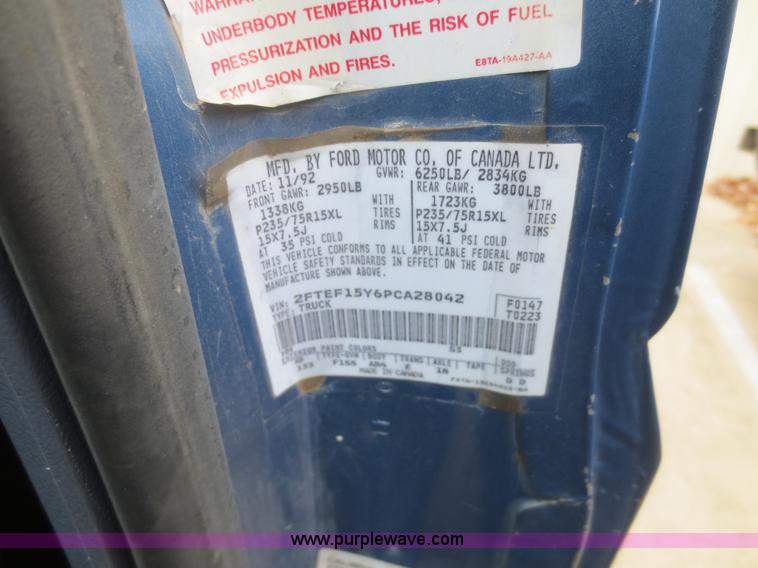 image for item D2225 1993 Ford F150 XL pickup truck