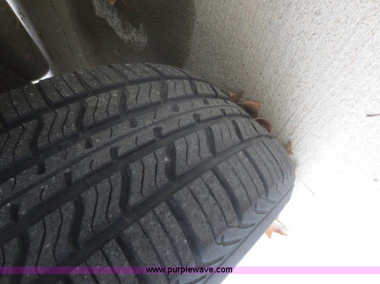 image for item D2227 2000 Ford Crown Victoria Police Interceptor