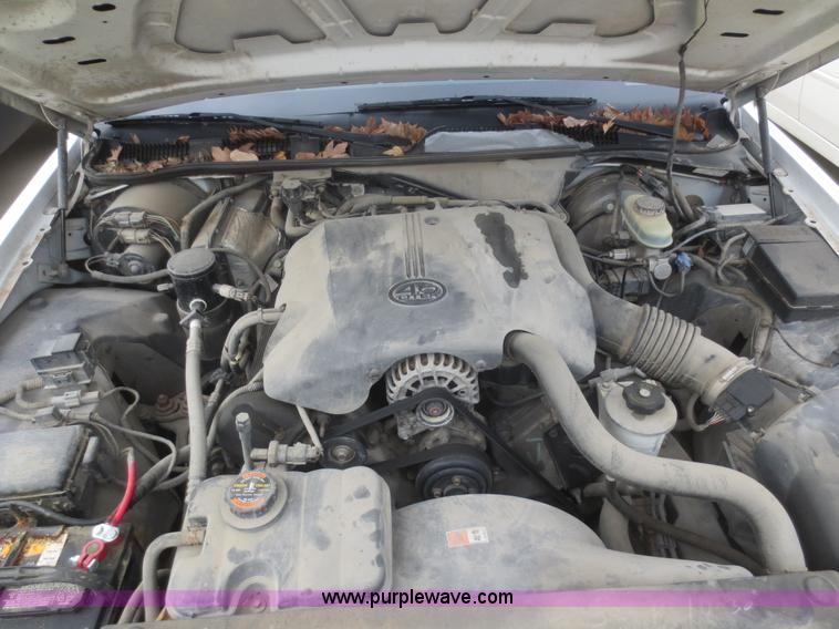 image for item D2227 2000 Ford Crown Victoria Police Interceptor