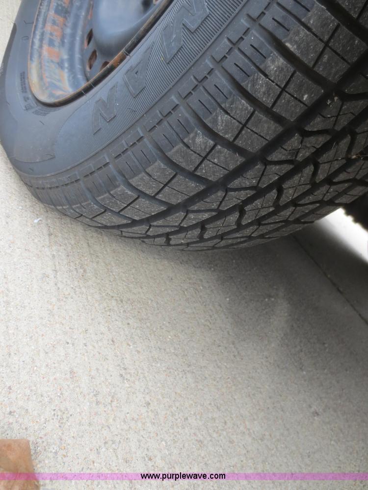 image for item D2227 2000 Ford Crown Victoria Police Interceptor