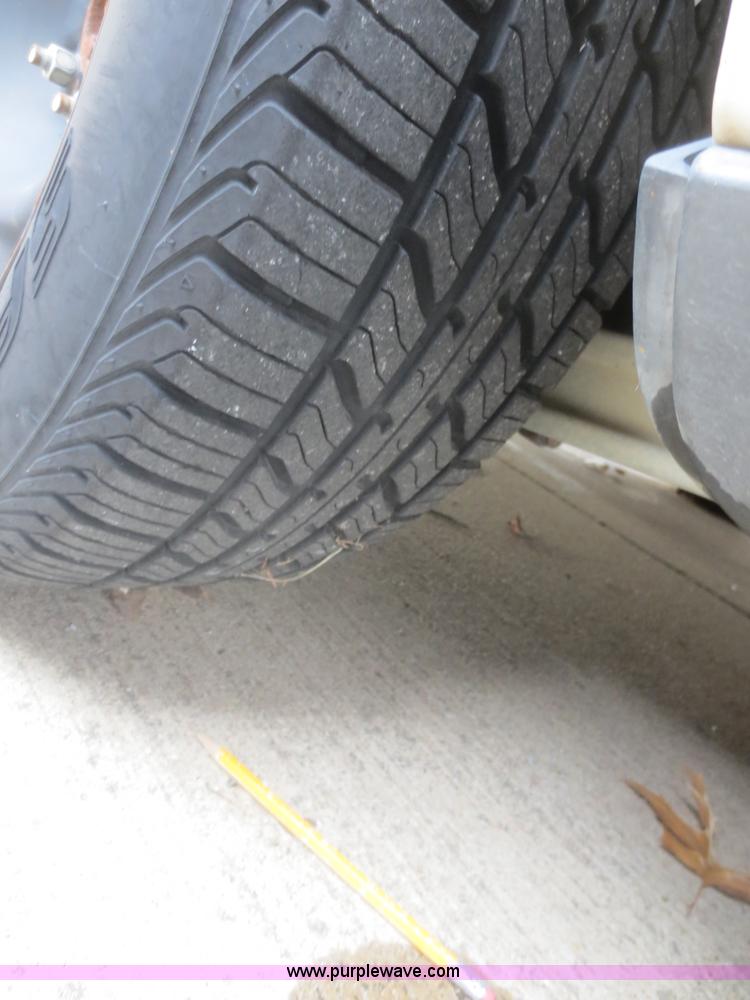 image for item D2227 2000 Ford Crown Victoria Police Interceptor